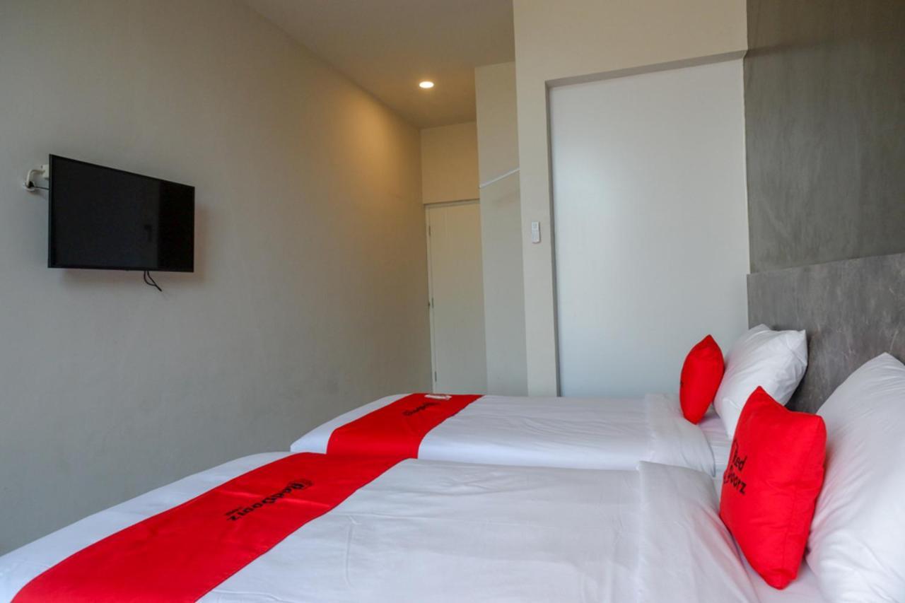 Reddoorz Plus Near Solo Baru Exterior foto