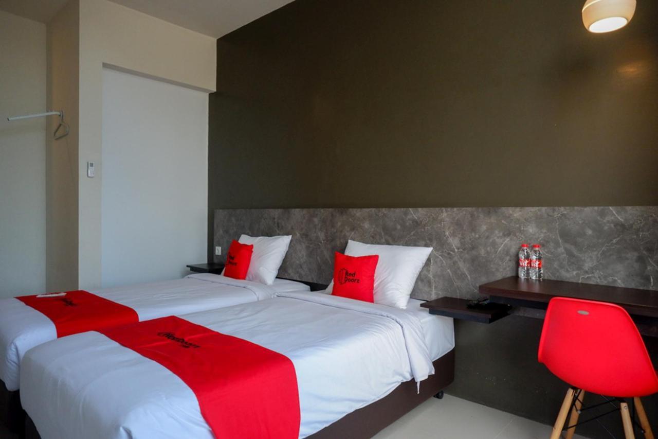 Reddoorz Plus Near Solo Baru Exterior foto