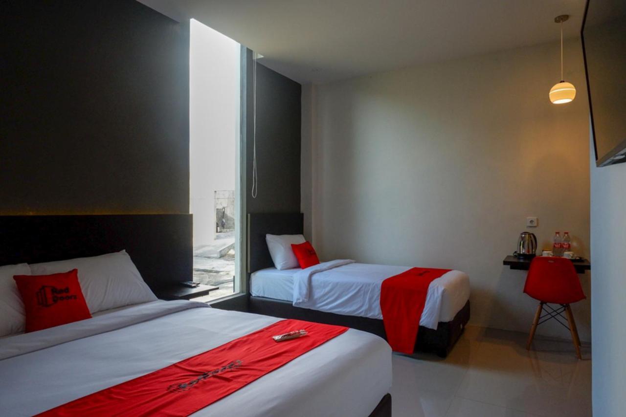 Reddoorz Plus Near Solo Baru Exterior foto
