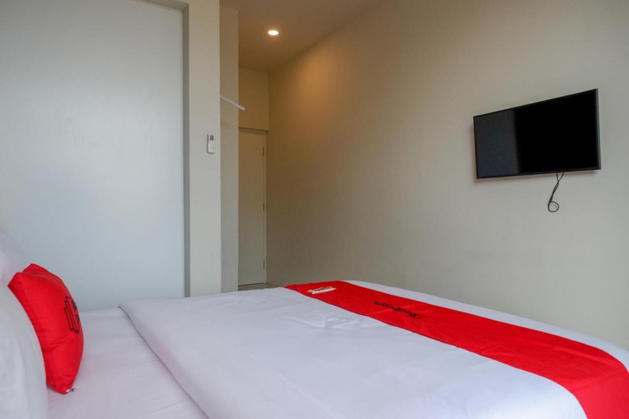 Reddoorz Plus Near Solo Baru Exterior foto